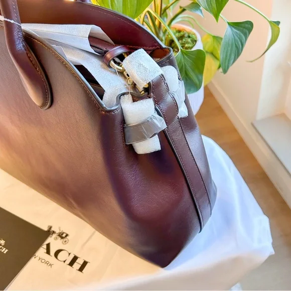 COACH NEW Soft Empire Carryall Bag 40 Natural Grain Leather Brass Merlot - Picture 9 of 12